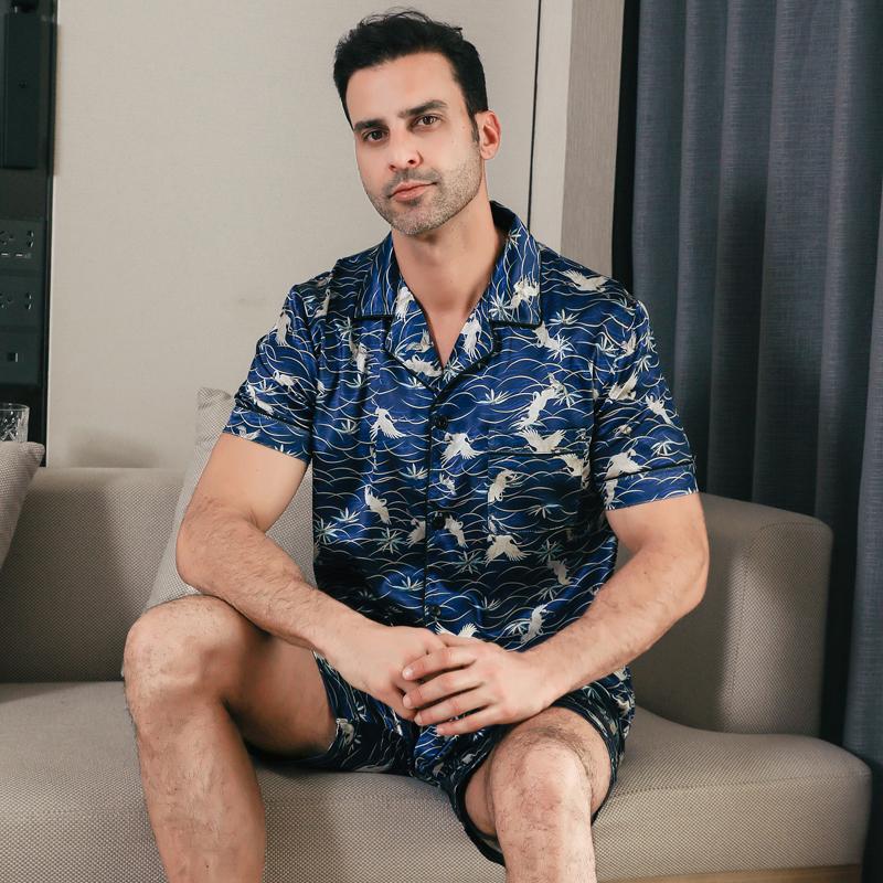 Мужская пижама из ледяного шелка с короткими рукавами