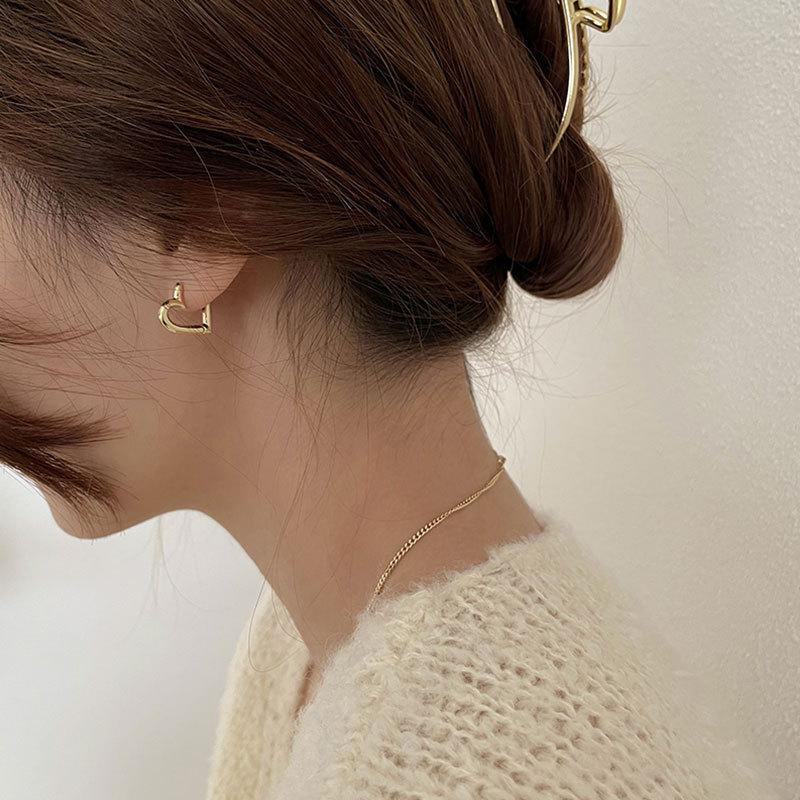 Серьги-сердечки в корейском стиле 2021 года — модный, простой, изысканный дизайн с серебряными иглами для женщин