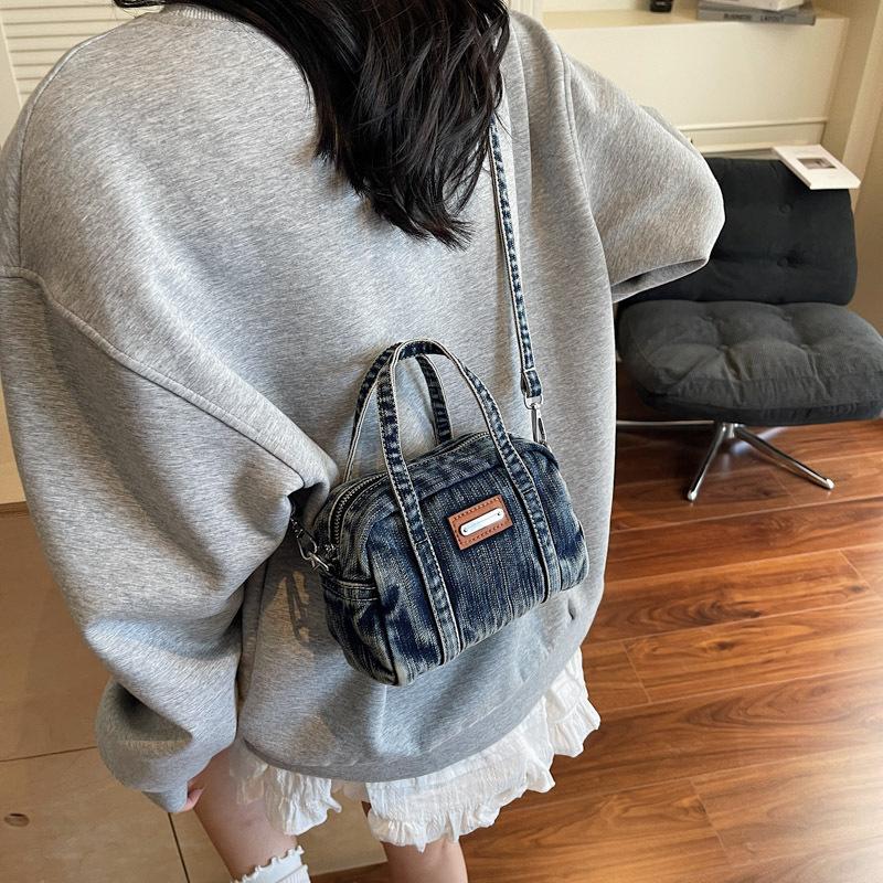 Casual Handbag Small Bag Bag Women's 2025 New Retro Denim Small Square Bag Simple Crossbody Bag