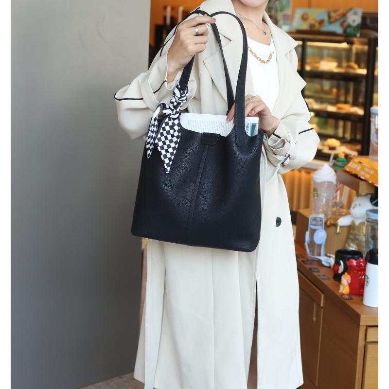 Genuine Leather Tote Bag High Quality Texture Women's Shoulder Bag Wide Shoulder Straps Not Tired Cowhide Mother and Child Bag