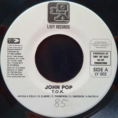 7-дюймовая пластинка T.O.K. / МР. ЛЕГКО - John Pop/How Much More LY002 L/O/Y Records 2002 Ямайка Регги, Ска и Даб Б/У