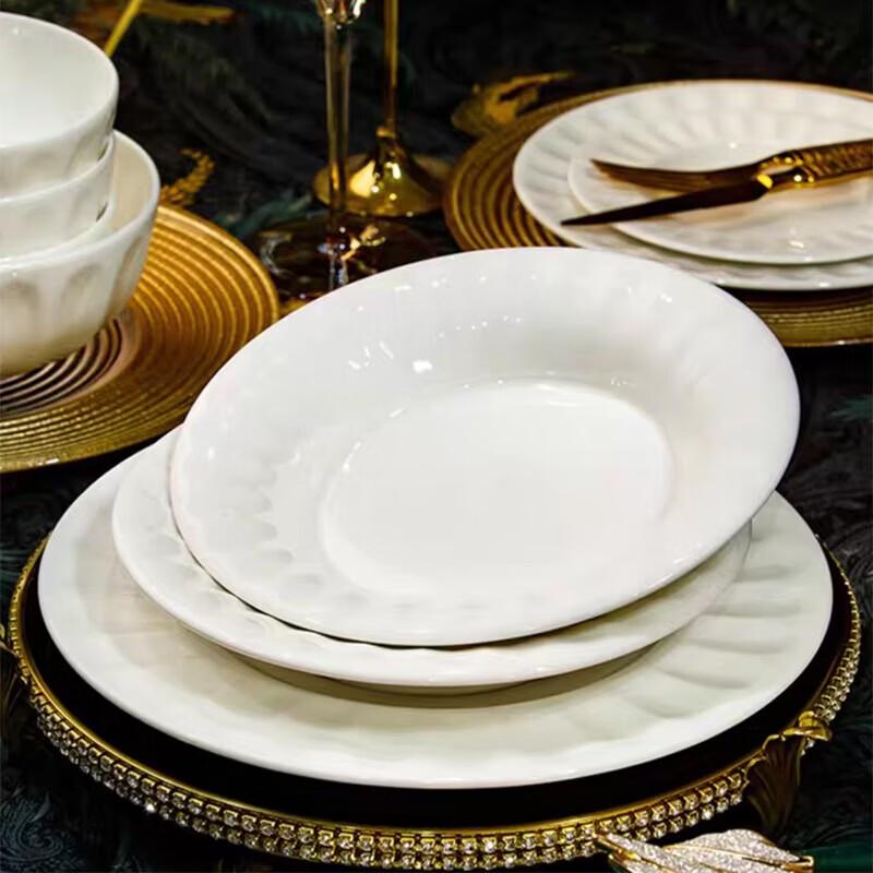 Northern Scenery Marquis Bone China Dinnerware Set