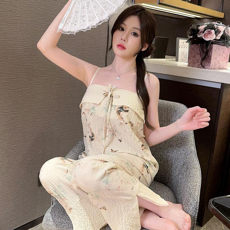 Summer Chinese Feng Shui Ink Painting High Beauty Home Fury Set for Girls with Chest Pads and Hanging Pajamas