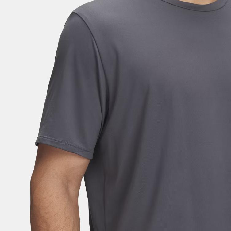 Under Armour Мужская дышащая влагоотводящая футболка с коротким рукавом, однотонная, с круглым вырезом, для активного отдыха 1387389-025