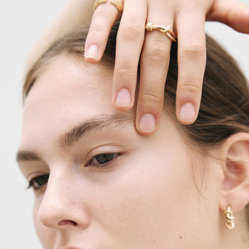 Poery Кольцо с узлом-твистом_Золото