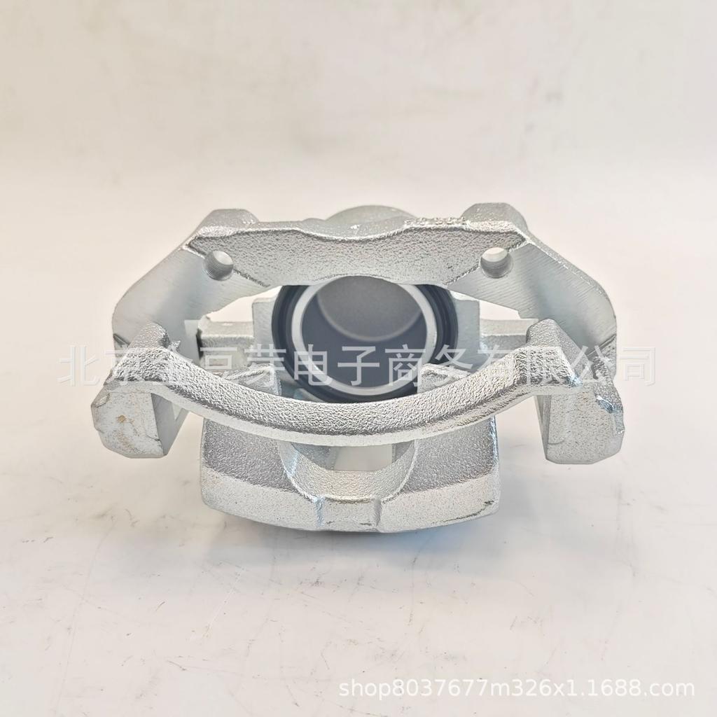 Передний однопоршневой тормозной суппорт 057 для Nissan D21/D22 (Часть №. 41010-56G08-P)