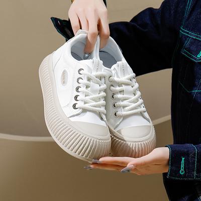 Маленькие белые туфли женские 2025 новая весна студентки корейская версия универсальные повседневные модные туфли толстые туфли на платформе KT2612