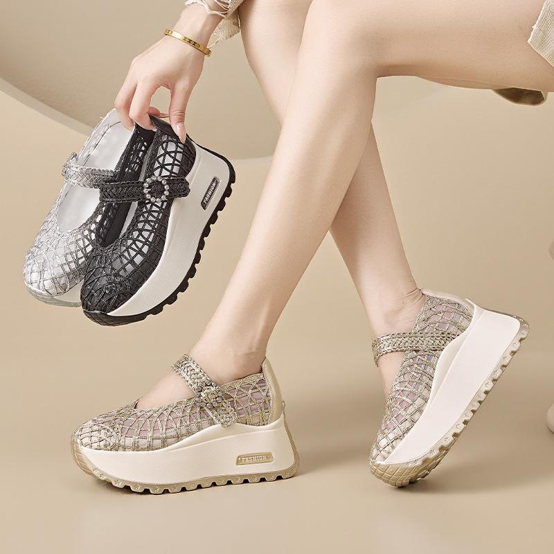 Mary Jane shoes women's 2026 summer new thick-soled small fragrant straw versatile sports and leisure shoes breathable shoes