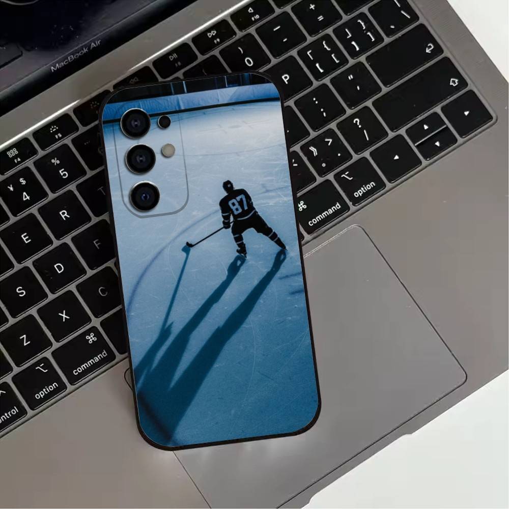 L-Хоккейный каток Спортивный чехол для телефона Samsung S25, S24, S21, S22, S23, S30, Ultra, S20, Plus, Fe, Lite, Note, 10, 9, 5G Черный чехол