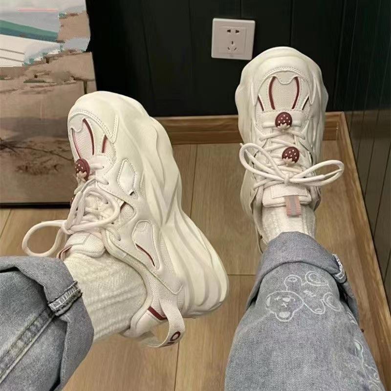 Strawberry Dad Shoes Student Versatile Casual Sports Little White Shoes Ins Trendy Women's Shoes Retro Hong Kong Style Shoes