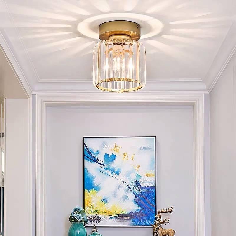 Стильный современный хрустальный потолочный светильник элегантного дизайна для прихожей, коридора в черном и золотом цвете