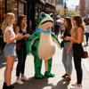 Inflatable Frog Costume for Adult Kids Funny Blow-Up Full Body Frog Suit with Air Pump Halloween Cosplay Party Outfit