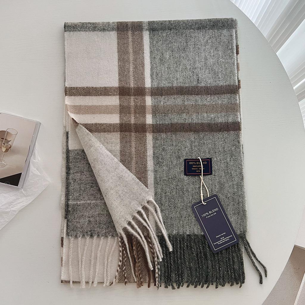 Chic Design Soft Warm Women Scarf Autumn Winter Classic British Imitation Cashmere Muffler Men Plaid Thermal Tassel Shawl Couple