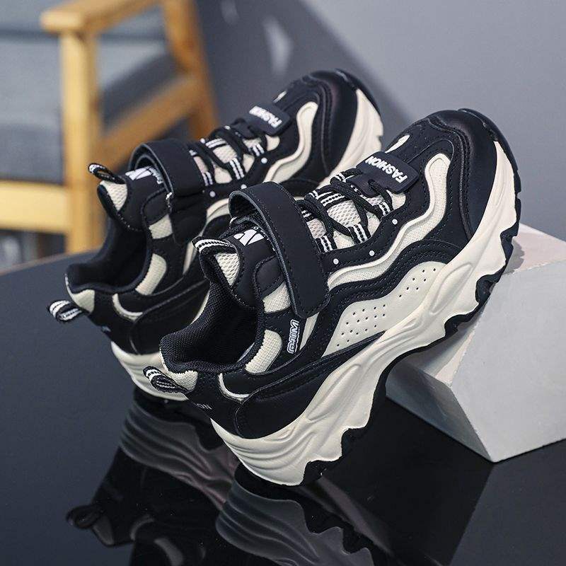 Одноклассницы 2025 осень новые детские спортивные туфли кожаная поверхность для девочек среднего и старшего возраста студенческие папины кроссовки весна и осень