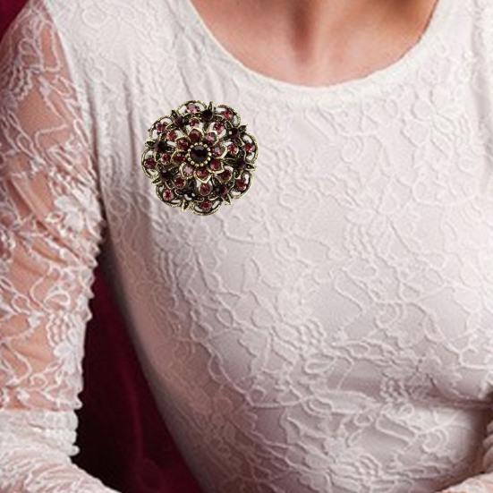 Elegant Women Brooch Flower Shape Ornaments To Break Not Easy