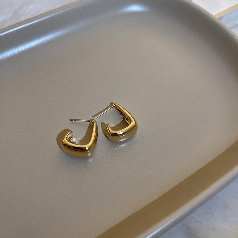 Hollow Square Earrings Niche Metal Design Stud Earrings Fashion Temperament Earrings Women