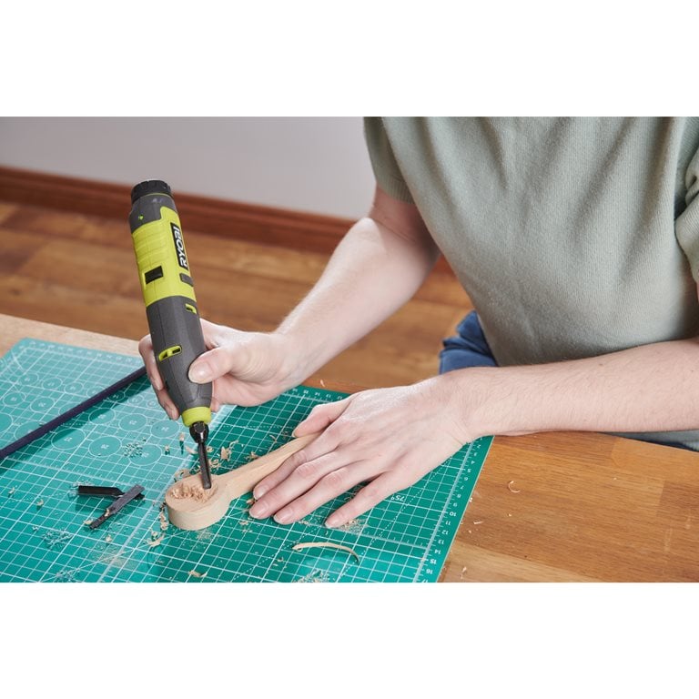 RYOBI Power Carver Starter Kit