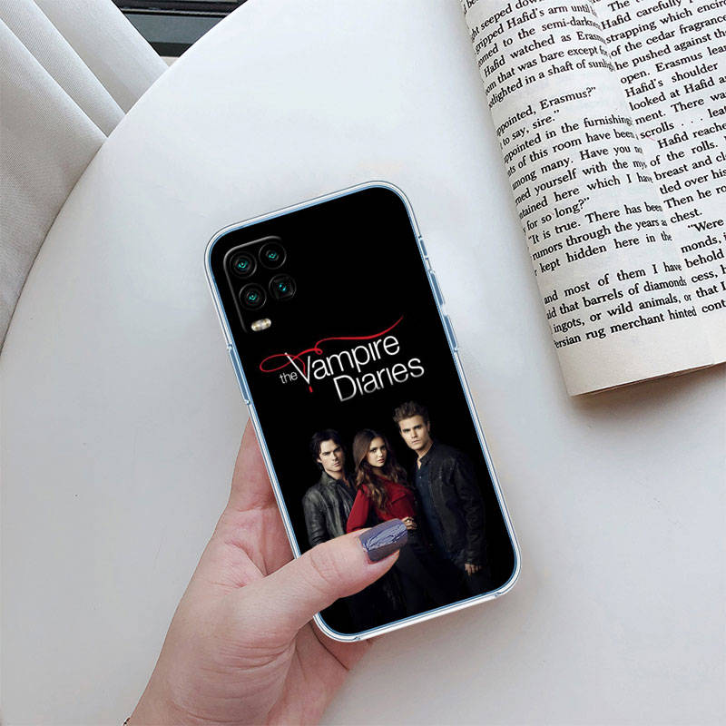 Чехол для телефона ED56 Дневники вампира для Motorola G34 G32 G31 G14 G84 G62 E32 G24 G72 G71 G73 G85 G200 G60S G60 G52 G51 G50 G42 G41 G32 G30