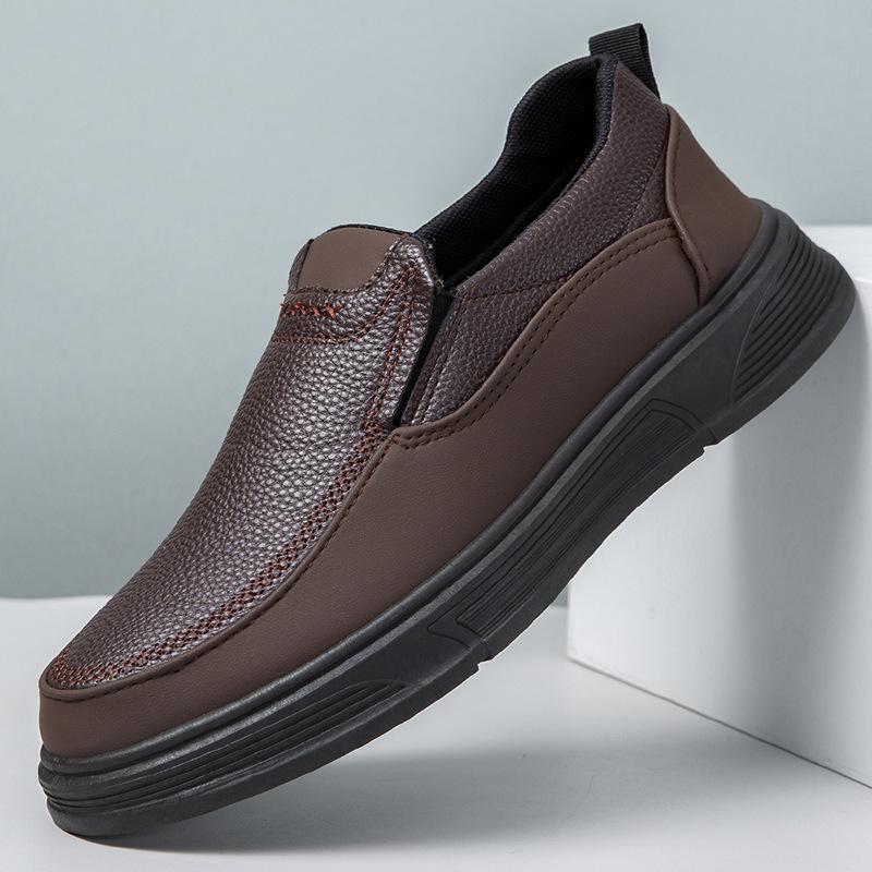 Кожаная обувь флисовая утепленная теплая свободная обувь для отца мягкая подошва на одной педали флис легкая повседневная для пожилых хлопковая обувь