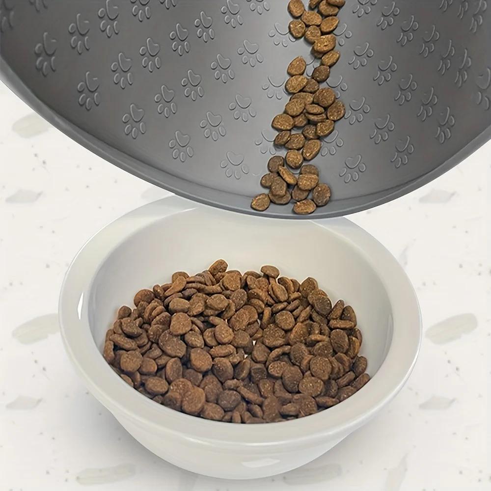 Pet Silicone Food Mat Cat and Dog Pet Items Portable Waterproof Leakproof Non-slip Feeding Mat Bowl Mat Pet Feeder Supplies