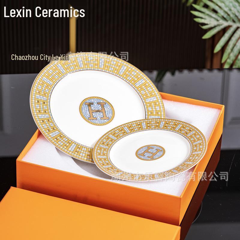 Набор столовой посуды из костяного фарфора в европейском стиле: Керамические Чашки и Блюдца, Креативные Фруктовые, Обеденные и Стейковые Тарелки