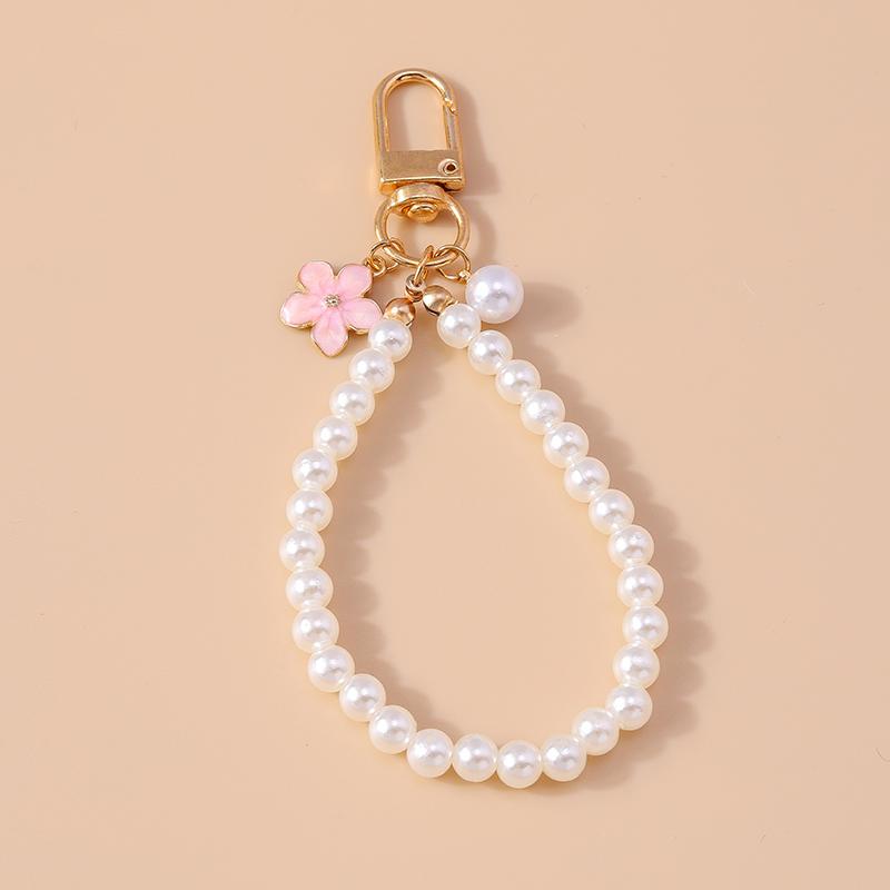 Cute Pearl Bracelet Keychain Handmade Wristlet Key Ring Pendants for Women Girls Handbag Decor Jewelry Gift Accessories