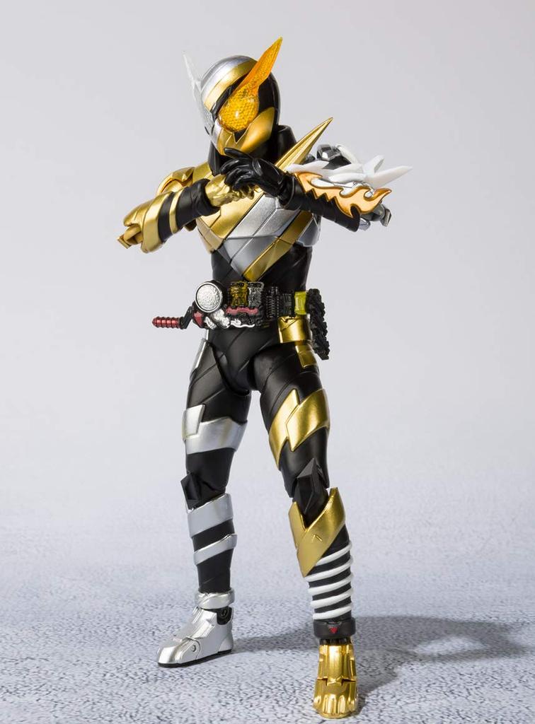 Пробная версия BANDAI Kamen Rider Build SHFiguarts (Кролик Дракон)