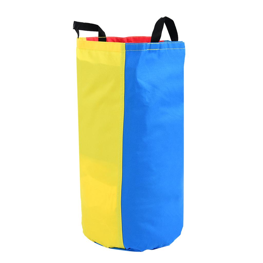 Дети Спорт на открытом воздухе Тренировка Веселая Гонка Игра Прыжки Мешок Сумка Дети Играют(ребенок)