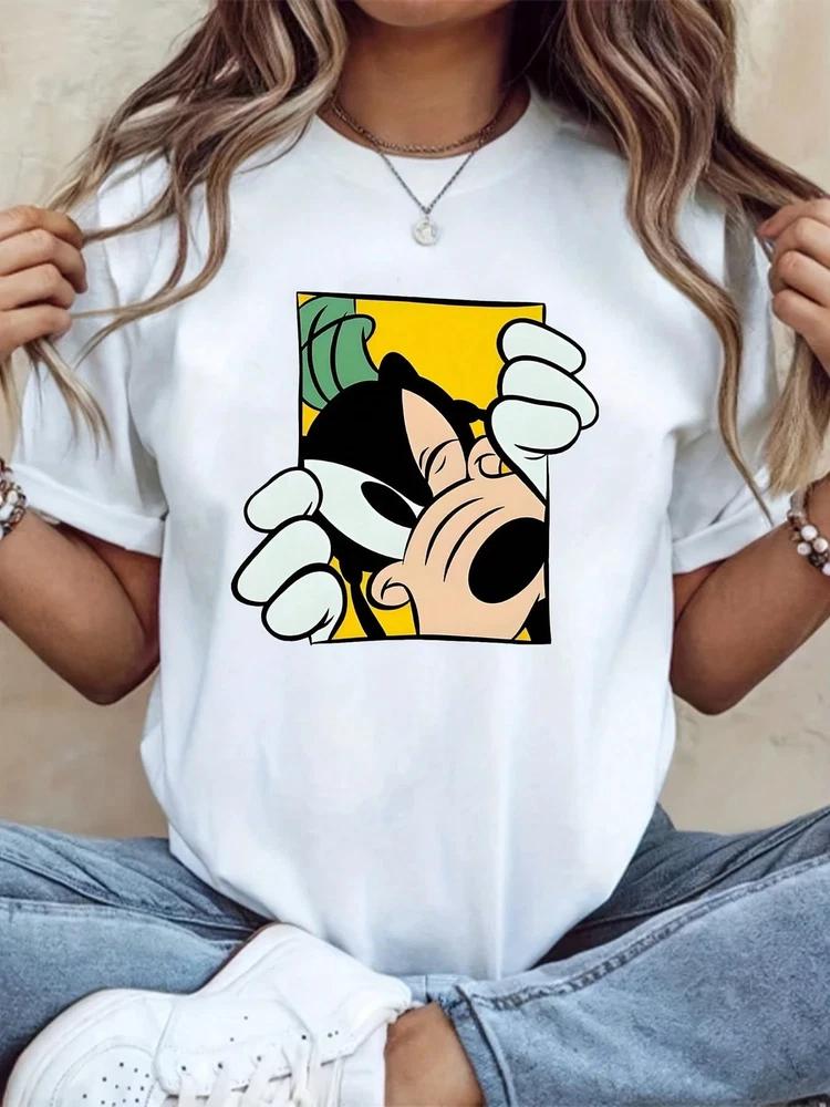 Goofy And Friends Holiday TShirt Unisex