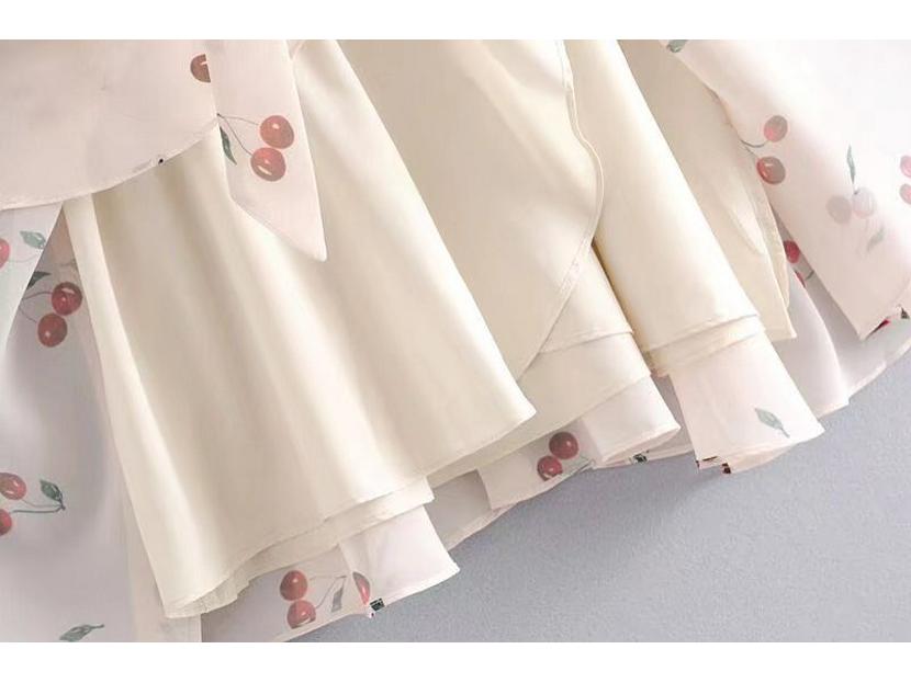 Платье YPFF French Retro Cherry Print с V-образным вырезом и оборками