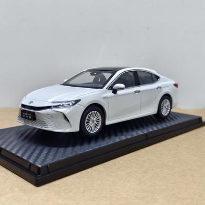 1:Масштаб 30 Модель автомобиля Toyota Camry 2024 Xse Camry, литая модель из сплава, коллекционная модель для настольного дисплея и подарка, в наличии