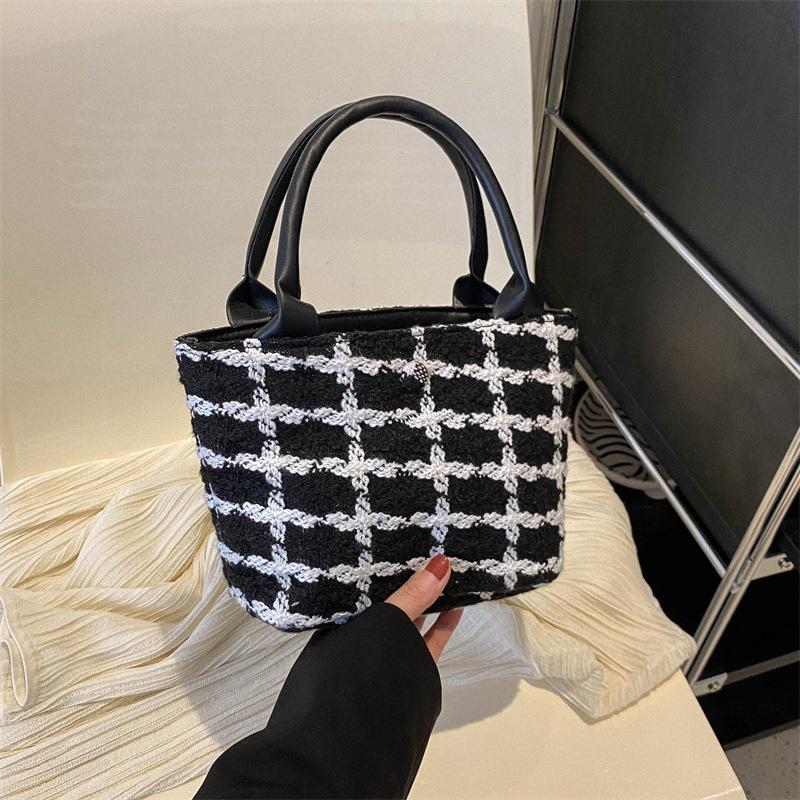 Small Bag Women's 2024 Spring New Nylon Bag Fashion Korean Version Trendy Plaid Large-capacity Shopping Bag Handbag