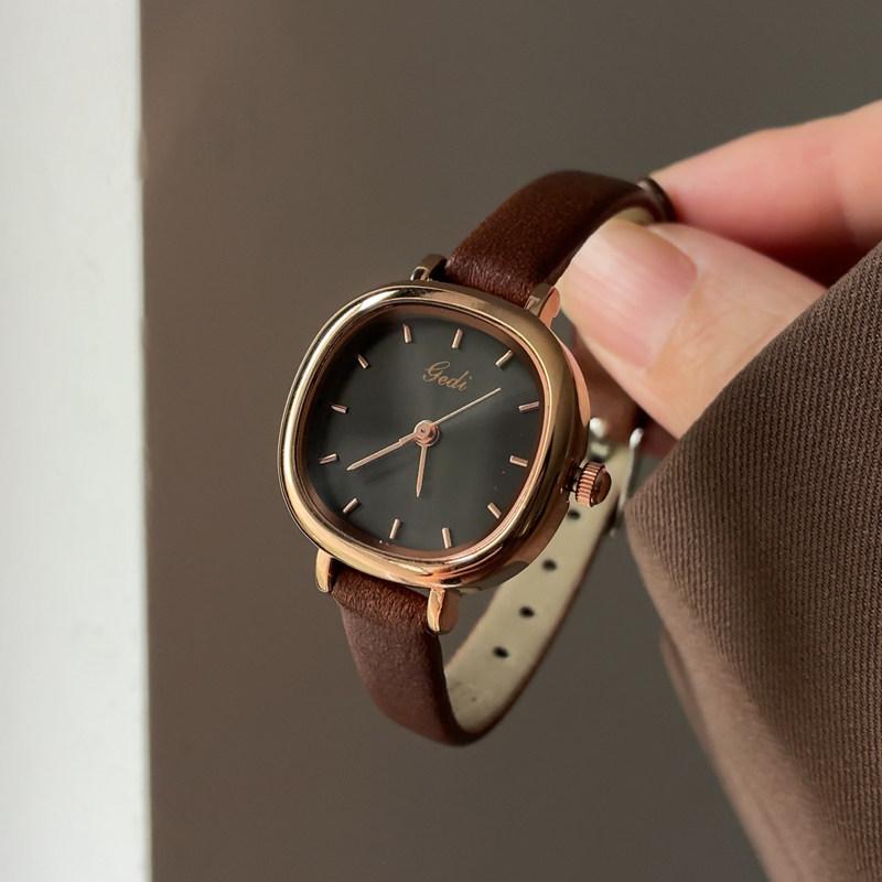 Vintage Square Women Watch Small Dial Leather Strap Quartz Wristwatch Leisure Temperament Daily Dress Clock Gifts for Women