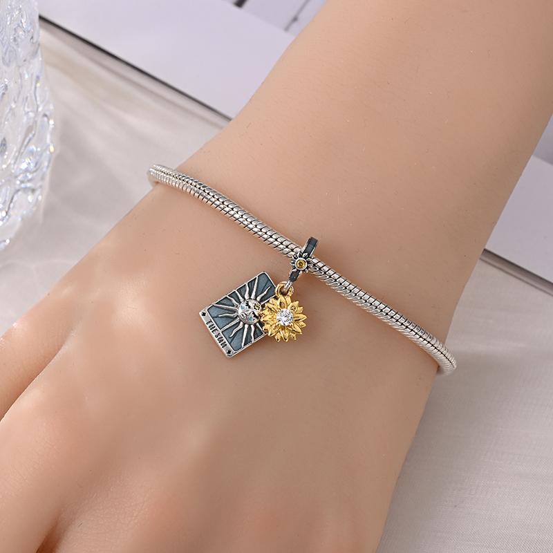 Шармы Медь Классический Солнце Луна Звезды Магия Таро Подвески Бусины Подходят для Оригинальных Браслетов Ожерелий Для Женщин Роскошные DIY Украшения