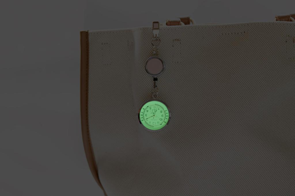 Fieldwork Analog Animal Reel Keychain Watch with Stretchable Design GY090-3 Women's