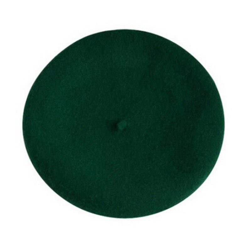 Женский яркий берет