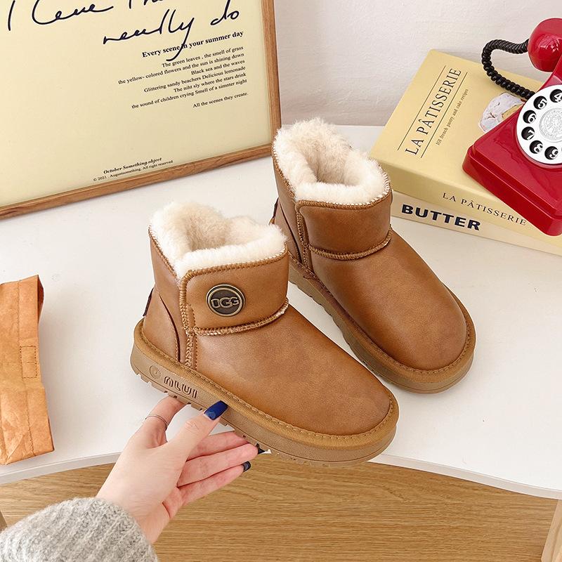 Новые зимние ботинки на толстой подошве с интегрированным мехом для мальчиков 25 зимние новые бархатные короткие ботинки утолщенные теплые хлопковые ботинки для девочек