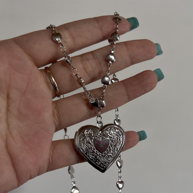 Heart Photo Frame Pendant Necklace Love Heart Charms Floating Locket Necklaces Women Men Fashion Memorial Jewelry