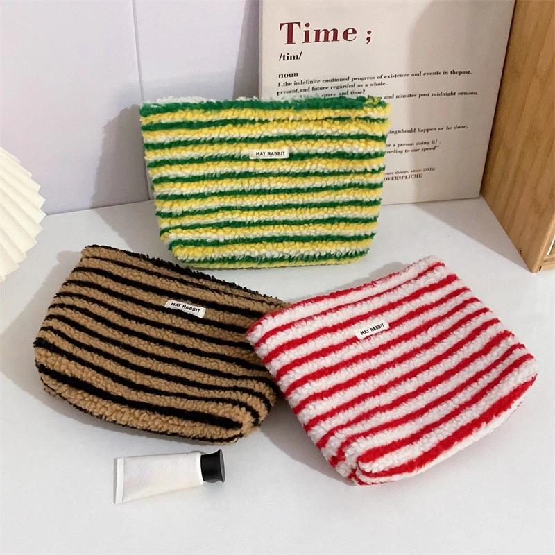 Новая красочная полосатая плюшевая косметичка-клатч, косметичка большой вместимости, косметичка, сумка для туалетных принадлежностей, для путешествий, хранения косметики на открытом воздухе