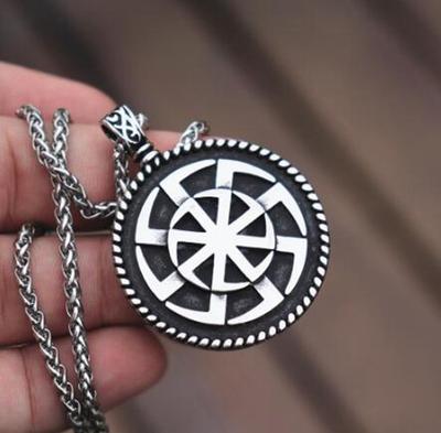Винтажное скандинавское славянское коловрат с символом Солнца, металлическое ожерелье с подвеской, потрясающий орнамент