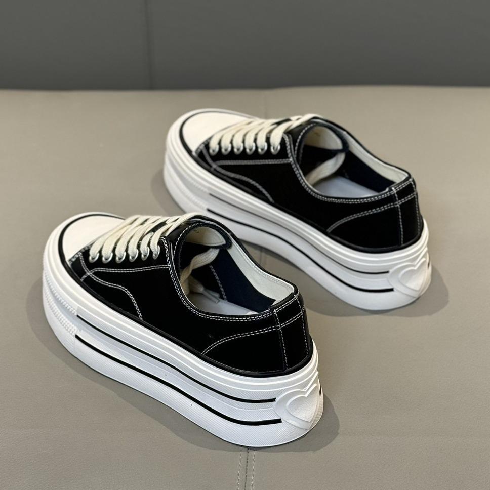 Platform Canvas Shoes Women's 2025 Spring New Small Casual Sports Board Shoes Versatile Popular Muffin White Shoes