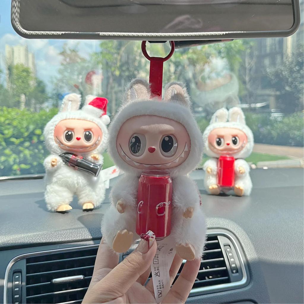 LABUBU G3 Винтажная бутылка Шарм для автомобиля 1:1 Высококачественная реплика Премиум винил Авто Декор Зеркало Вентиляционная клипса на приборную панель Украшение Безопасное вождение Коллекционный подарок