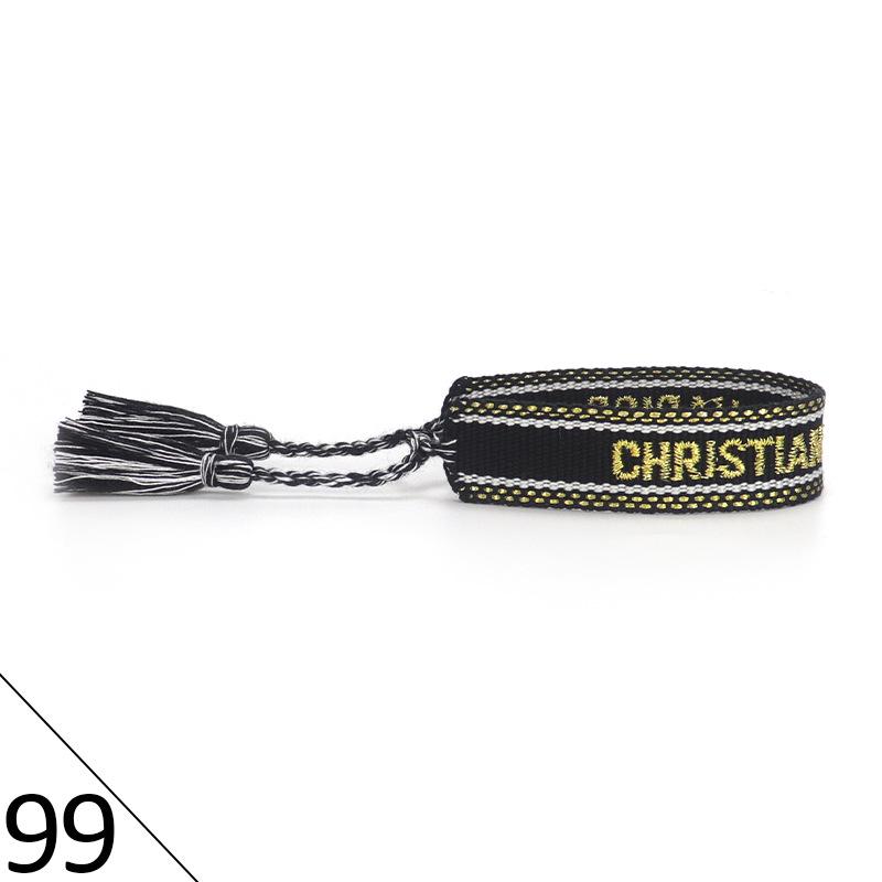 Браслет дружбы ручной работы с вышивкой и кисточками для женщин