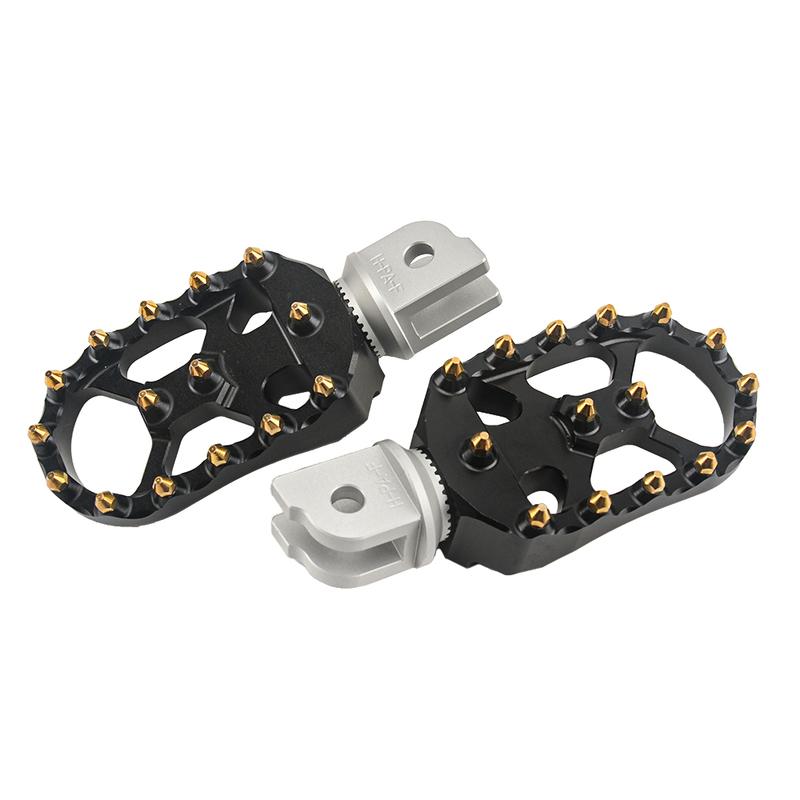 Motorcycle Foot Rests Pedals For Harley Softail Street Bob FXBB Low Rider ST FXLRST Breakout 114 FXBRS Front Foot Pegs Footpegs