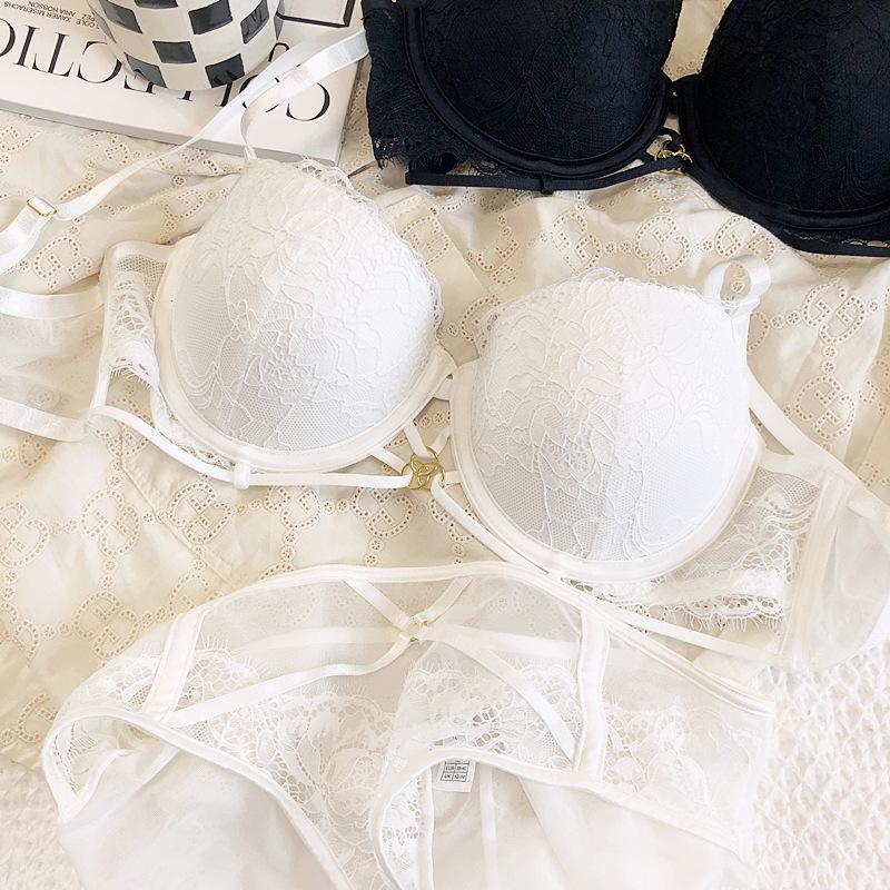 New Women Underwear Sexy Hollow Push Up Bra Set Lace Flowers Embroidery Brassiere and Panties Set Female Black Romantic Lingerie