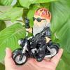 Motorcycle Dwarf Statue Resin Motorcycle Riding Gnome Decoration Indoor Outdoor Gnome Figurine for Yard Garden Room Tabletop Shelf