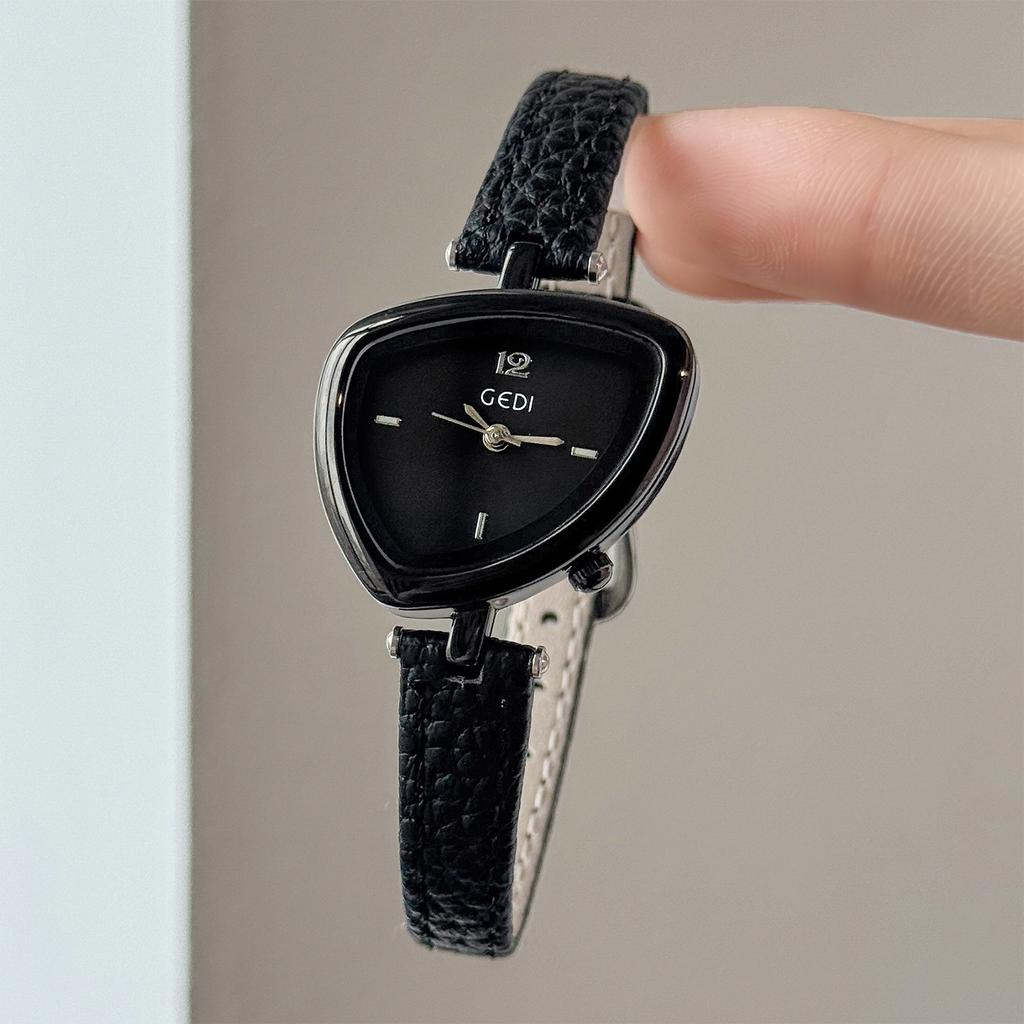 Retro-Chic Irregular Women's Watches Creative Triangle Small Dial Genuine Leather Strap Water-Resistant Quartz Women's Watch