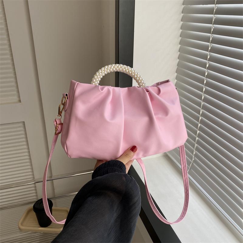 Сложенная модная сумка в иностранном стиле с жемчугом, весна 2024, новая универсальная фактурная сумка на одно плечо через плечо, маленькая квадратная сумка прилив