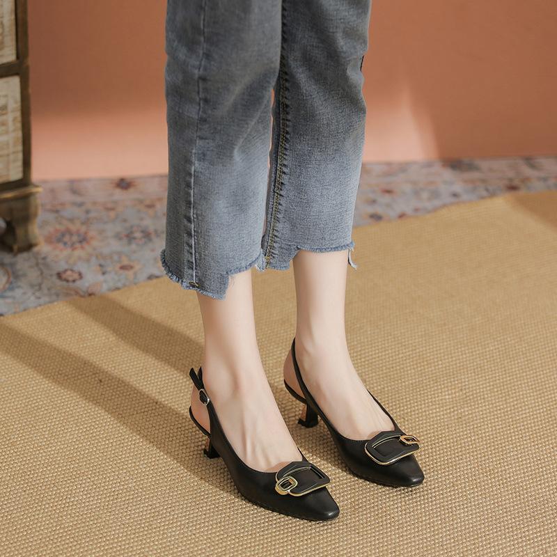 Кожаные весенние новые босоножки Baotou на среднем каблуке в сказочном стиле на высоком каблуке с тройным ремешком сзади и квадратной головкой, одинарные женские туфли