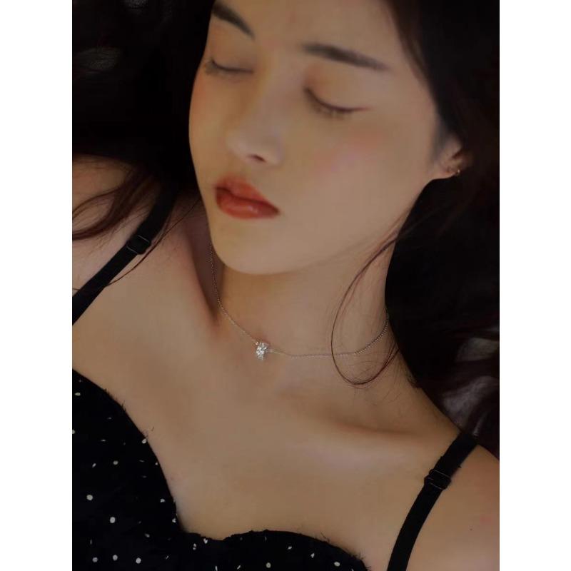 S925 Sterling Silver Diamond Inlaid Kaleidoscope Necklace for Women Exquisite Shining Niche Design Zircon Inlaid Clavicle Chain